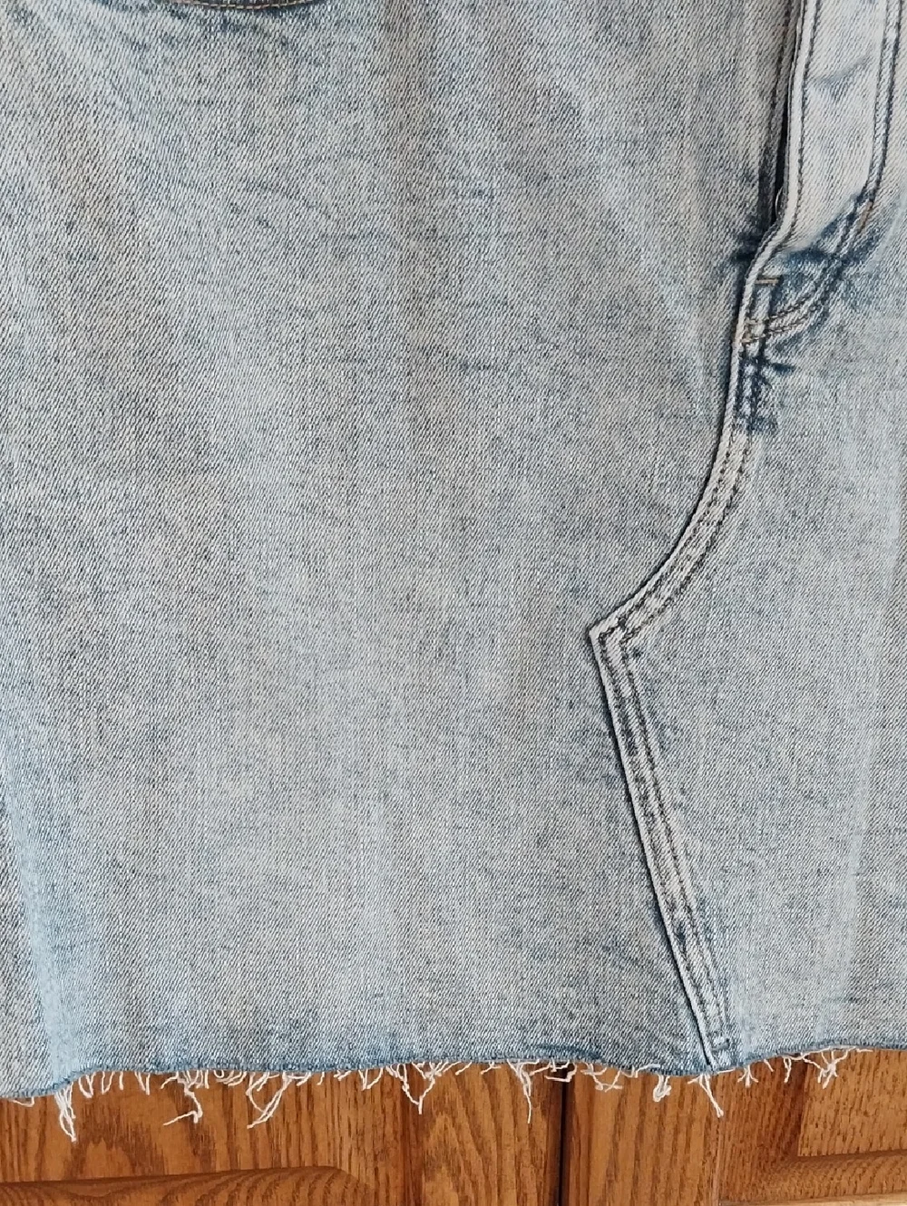 Old Navy NWT High-Rise Secret Slim Denim Skirt Women's Size 12 Light Denim Wash